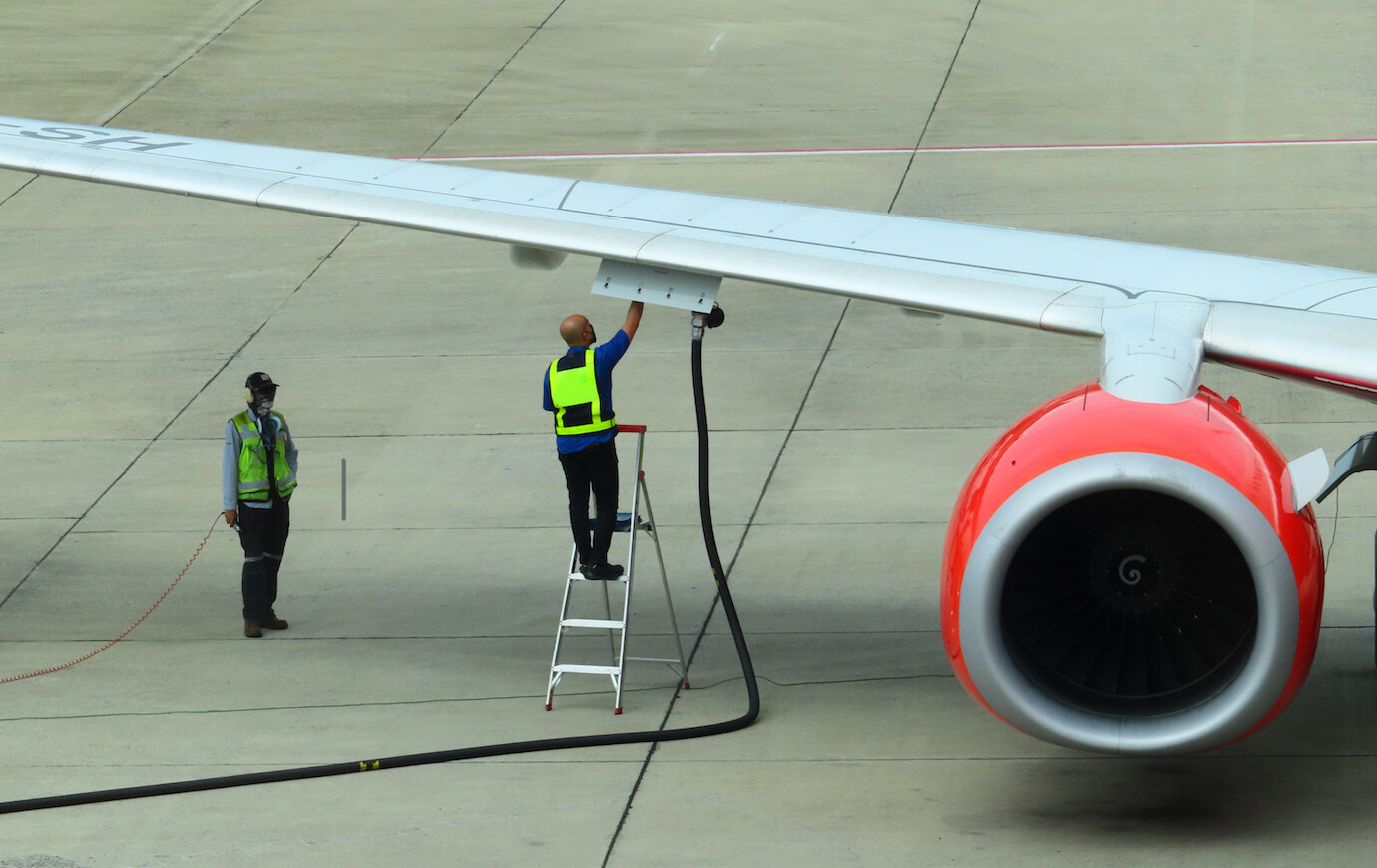 Cuma CRO yang Bisa Mengisi Bahan Bakar Pesawat